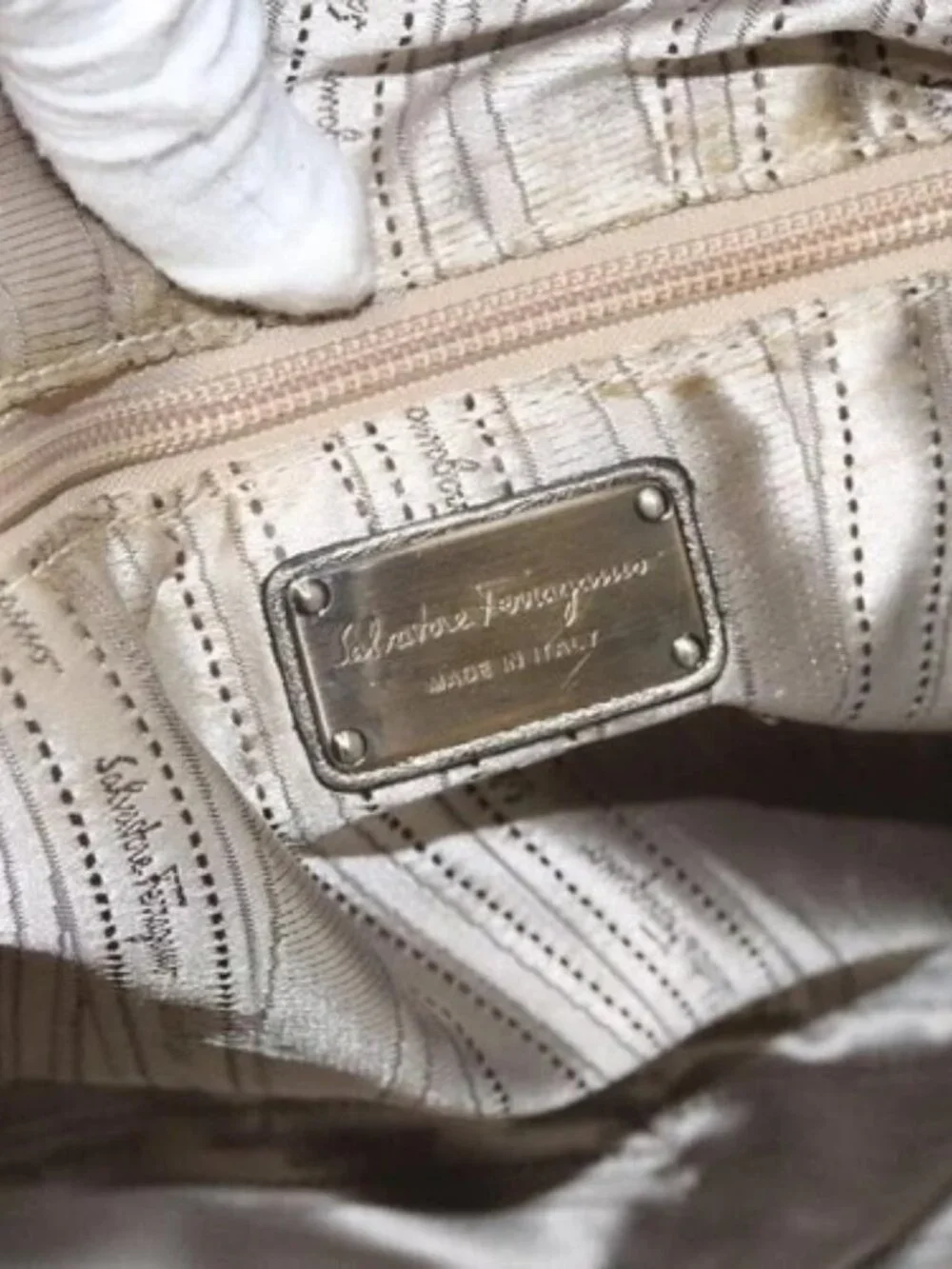 Salvatore Ferragamo Tote Bag Leather Beige Gold Auth BA1343